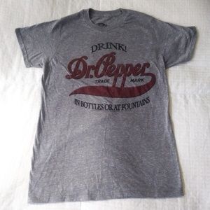 🆕 DR. PEPPER | Dr. Pepper Graphic Tee